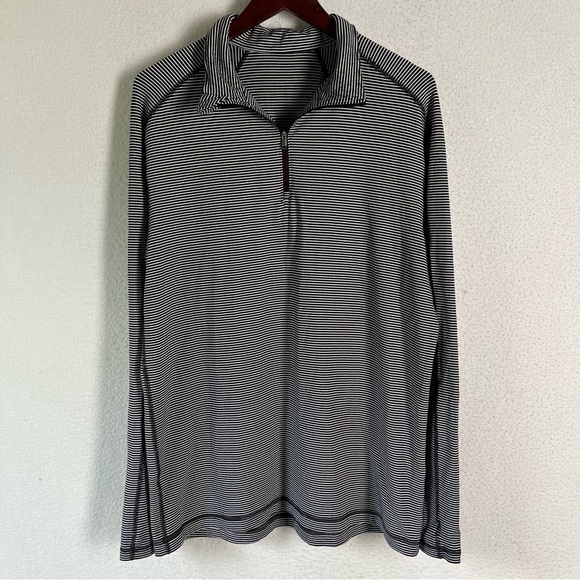 Lululemon Surge Warm Half Zip Mens Large Mini Pop Black White Stripe Tech Shirt - Picture 16 of 16
